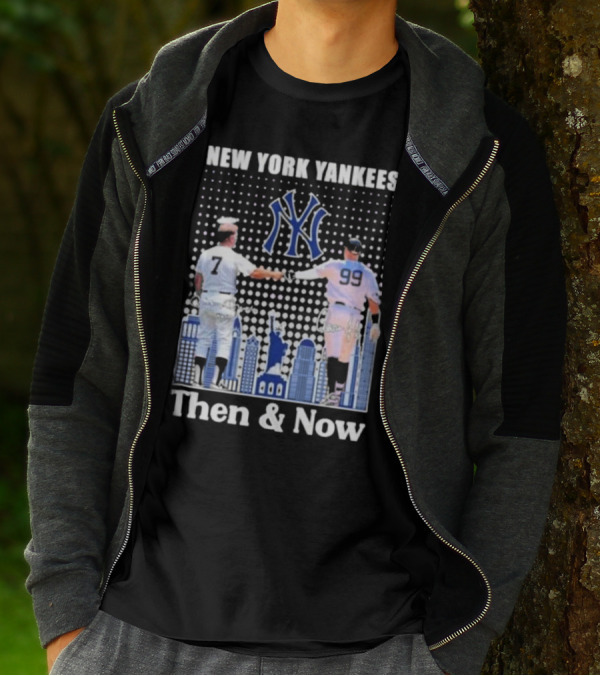 New York Yankees Then And Now Mickey Mantle 7 Aaron Judge 99 Signatures T-Shirt