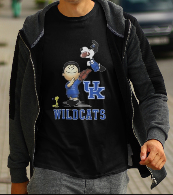 Snoopy Charlie Brown Woodstock UK Wildcats Peanuts T-Shirt