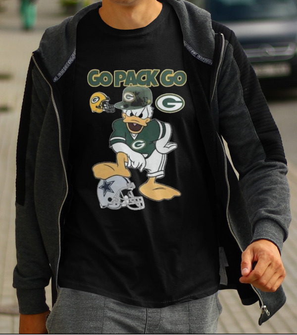 Go Pack Go Donald Duck Green Bay Packers Defeats Dallas Cowboys Helmet T-Shirt