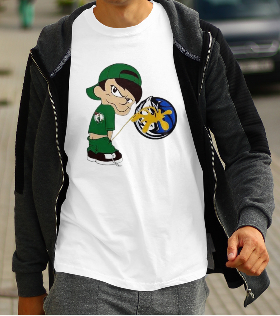 Little Boy Boston Celtics Piss On Dallas Mavericks Logo T-Shirt