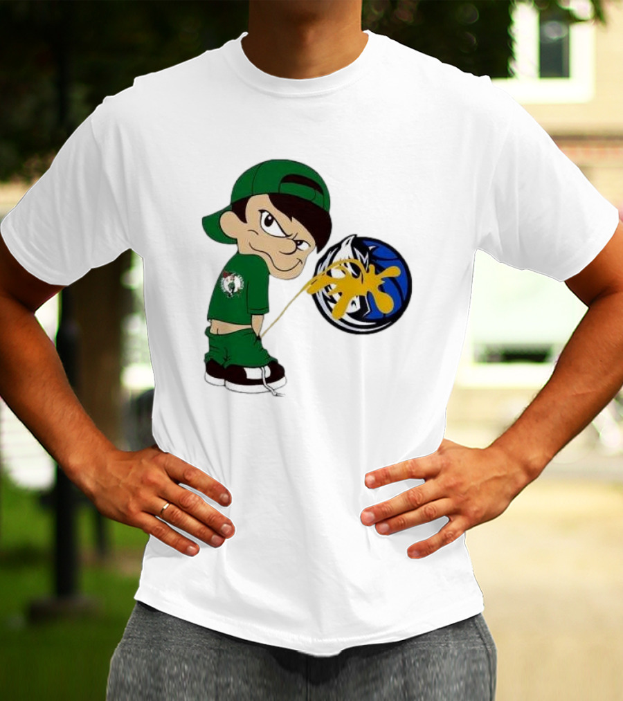 Little Boy Boston Celtics Piss On Dallas Mavericks Logo T-Shirt