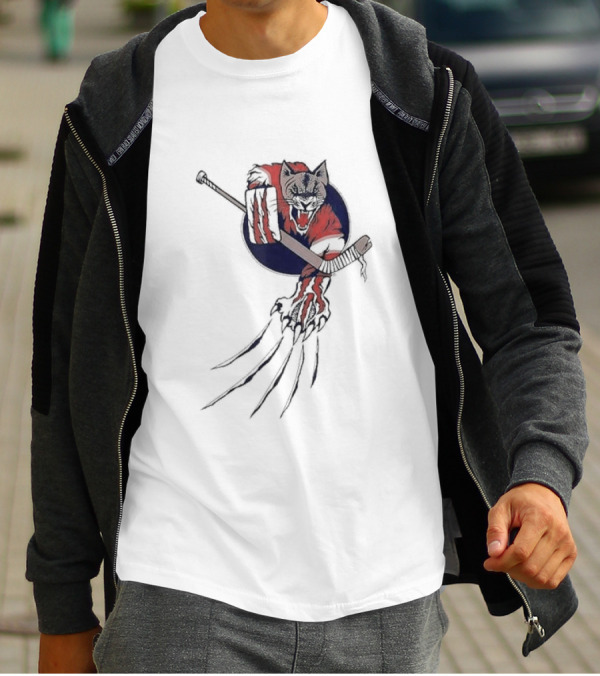 Player Goalie Beast Ice Panther Cat Cougar Hockey Claws T-Shirt