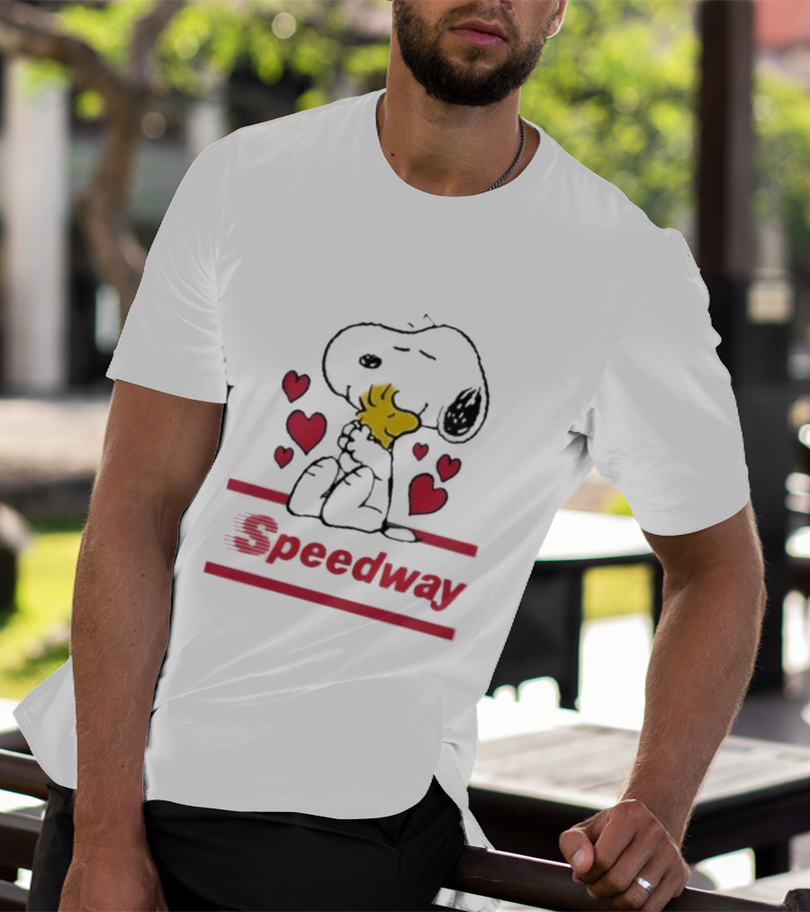 Snoopy Holding Woodstock Surrounded By Hearts Speedway T-Shirt