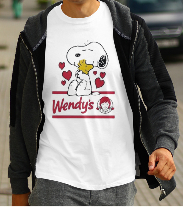 Snoopy Woodstock Hearts Wendy's T-Shirt
