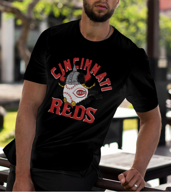 Cincinnati Reds Viking Baseball Helmet And Horns T-Shirt