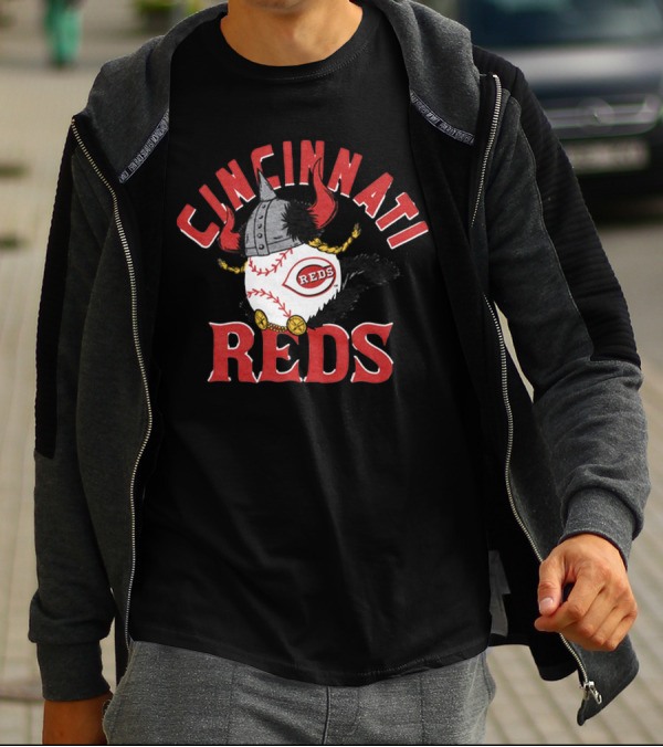 Cincinnati Reds Viking Baseball Helmet And Horns T-Shirt
