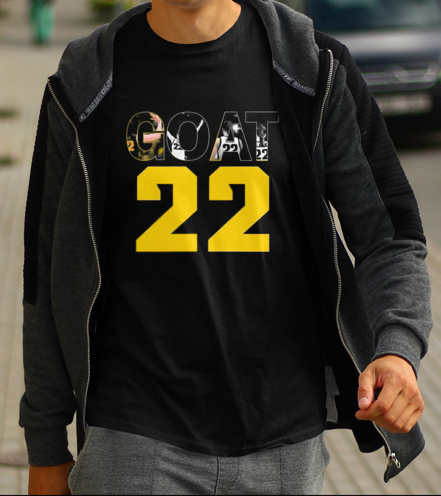 GOAT 22 Caitlin Clark Iowa Hawkeyes Basketball Player Iconic Number T-Shirt