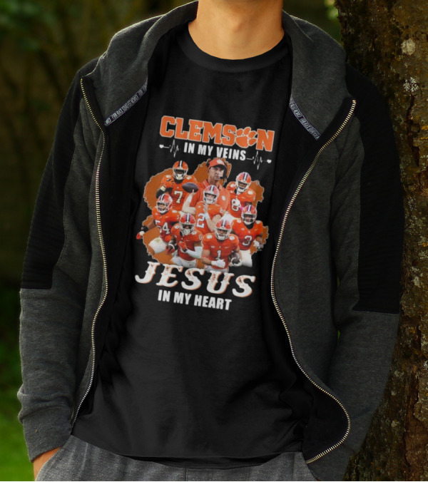 Clemson In My Veins Jesus In My Heart Football Team Collage T-Shirt