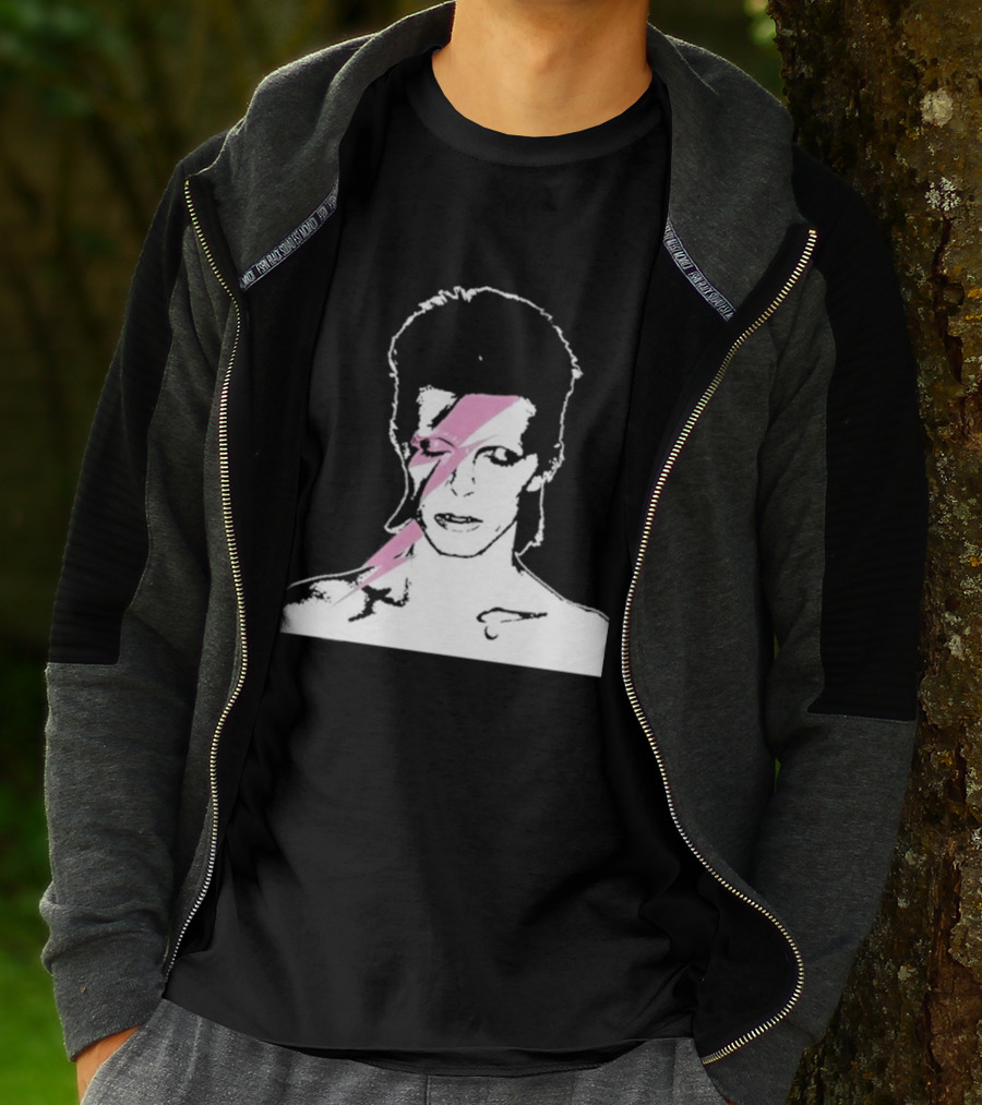 Ziggy Stardust Pink Lightning Bolt Iconic Tribute Carrie Bradshaw Connection T-Shirt