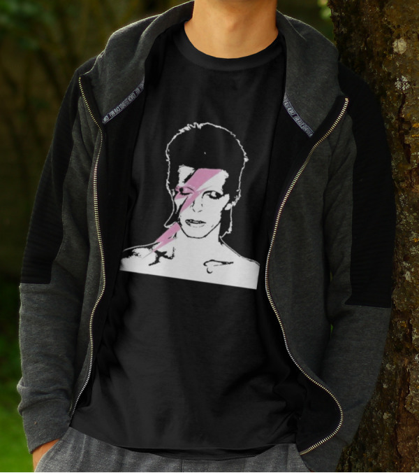 Ziggy Stardust Pink Lightning Bolt Iconic Tribute Carrie Bradshaw Connection T-Shirt