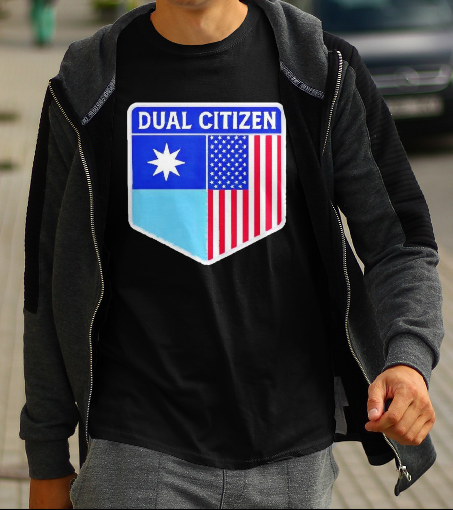 Dual Citizen Of Minnesota And USA Flag Badge T-Shirt