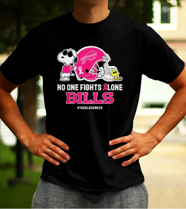 Snoopy And Woodstock No One Fights Alone Buffalo Bills #TackleCancer T-Shirt