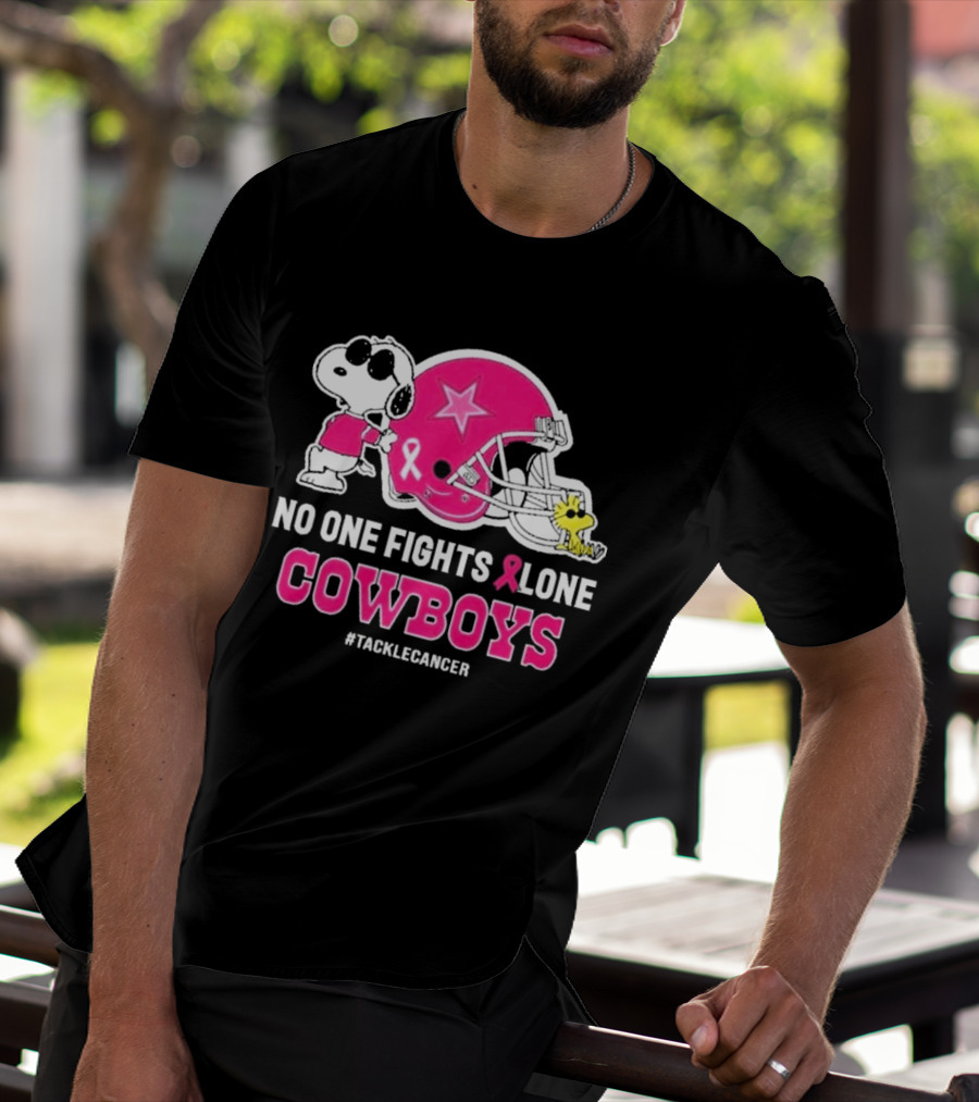 Snoopy And Woodstock No One Fights Alone Cowboys #TackleCancer T-Shirt