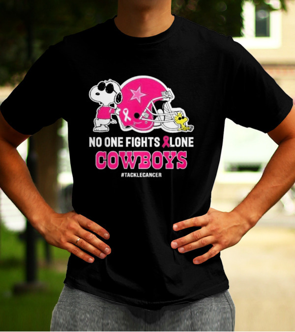 Snoopy And Woodstock No One Fights Alone Cowboys #TackleCancer T-Shirt