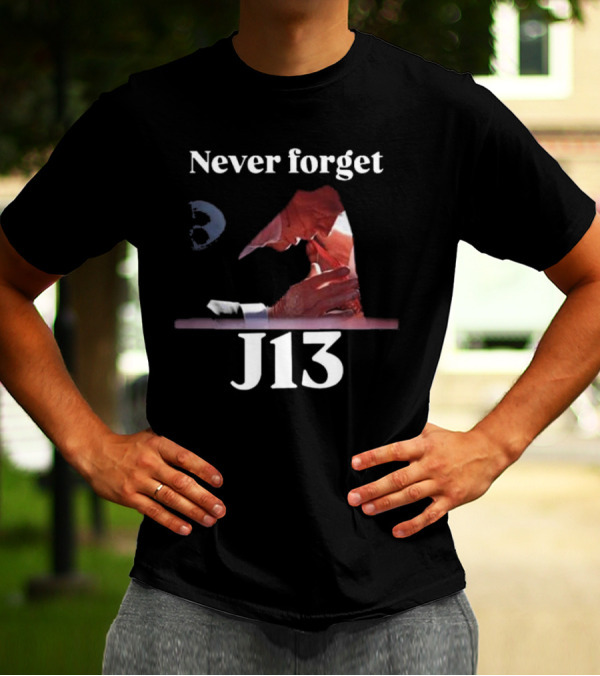 Never Forget J13 Chess King Thoughtful Moment T-Shirt