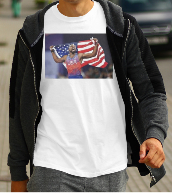 USA Track Champion Noah Lyles Celebrates 100M Victory Paris Olympics T-Shirt
