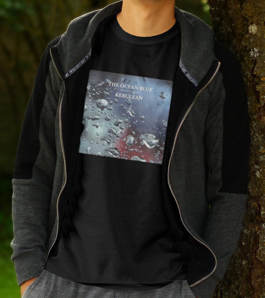 THE OCEAN BLUE CERULEAN Rainwater Reflection T-Shirt