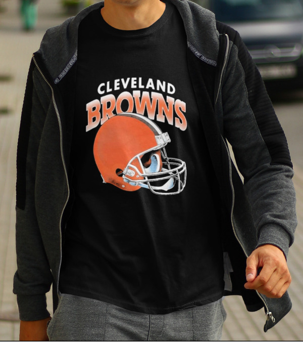 Cleveland Browns Helmet Logo Gradient T-Shirt