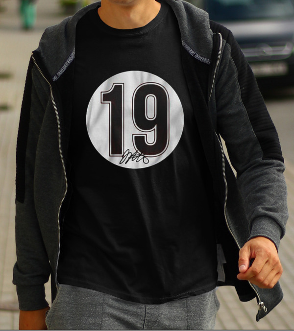 19 Joey Votto Signature T-Shirt