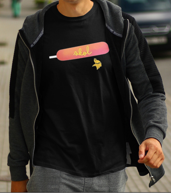 Minnesota Vikings Skol Hotdog With Team T-Shirt