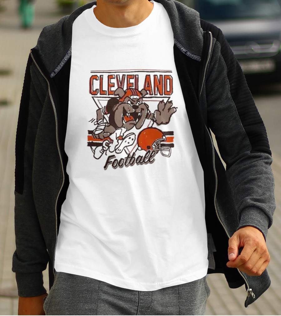 Cleveland Browns Cartoon Dawg With Helmet Football T-Shirt