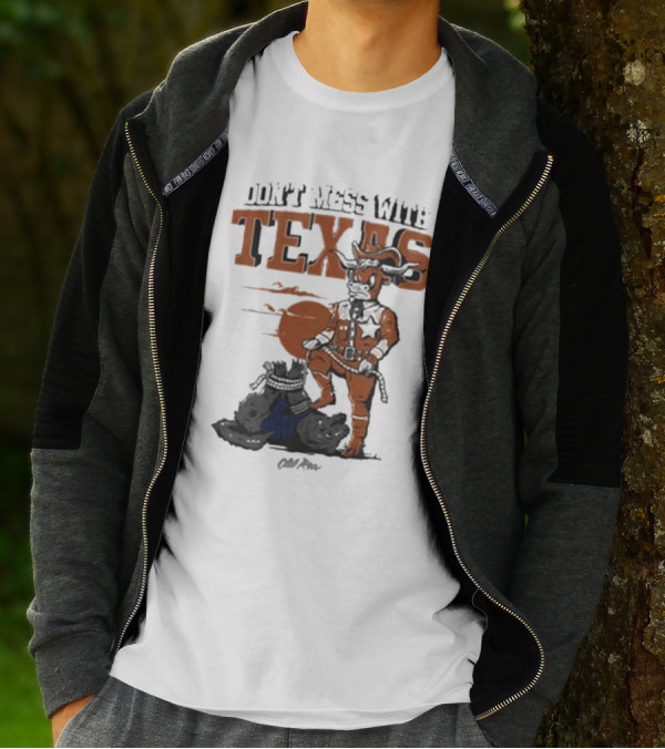 Don’t Mess With Texas Football Cowboy Stomping An Opponent T-Shirt