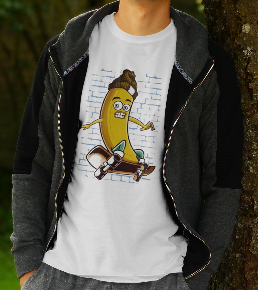 Inktastic Skateboarding Banana Beanie Graffiti Style Skateboard Rider T-Shirt