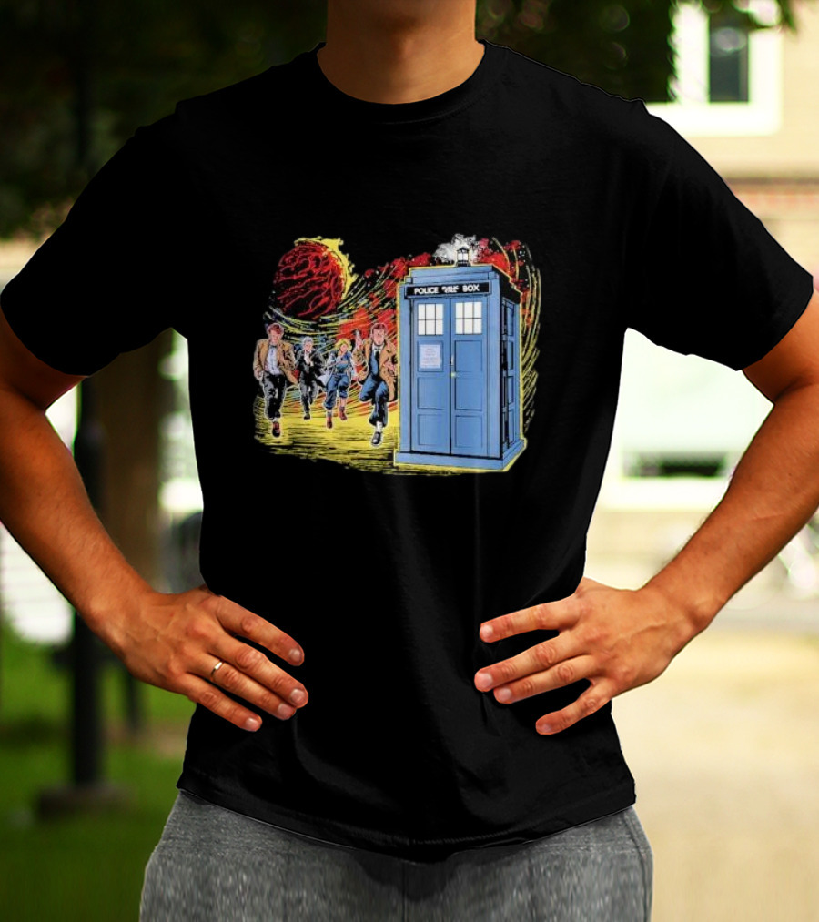 Police Public Box Time Travel Sci-fi Comics Chase With Doctor And Companions T-Shirt