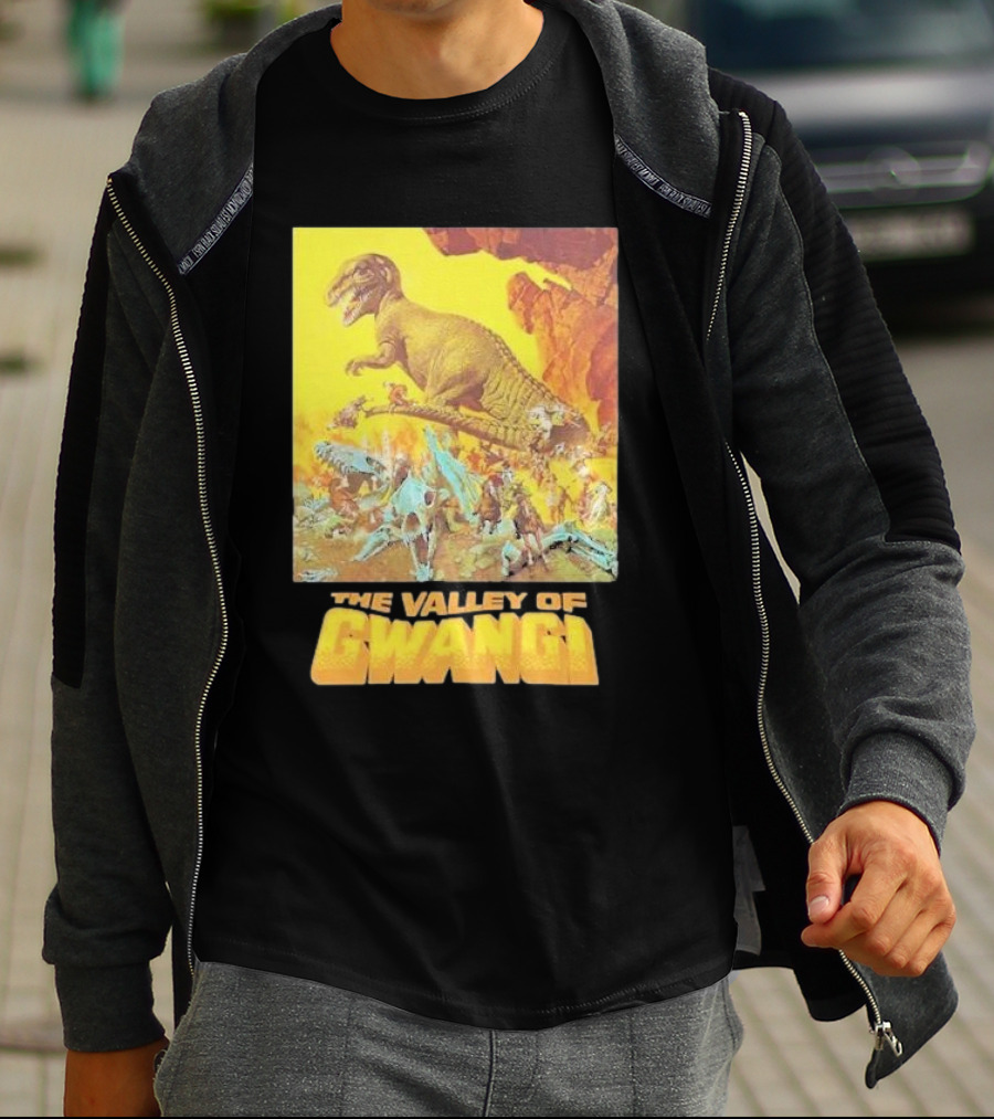 The Valley Of Gwangi Dinosaur Adventure Scene T-Shirt