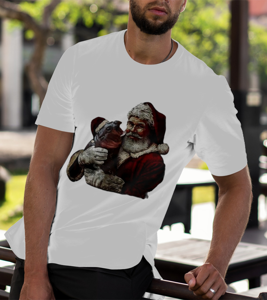 Moo Deng Xmas Funny Christmas Santa Hug Cute Baby Hippo Santa Claus Holiday T-Shirt