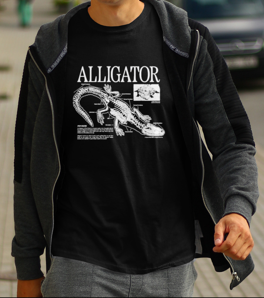 Alligator Skeleton Diagram With Detailed Annotations T-Shirt