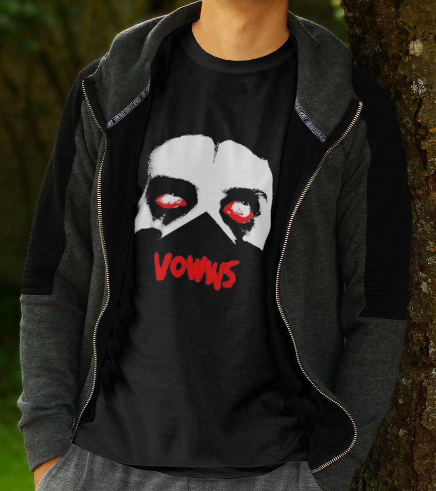 Vowws Hollow Face Red Eyes T-Shirt