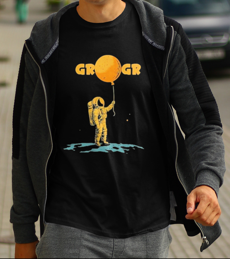 Aj Writes Crypto Get Rich Or Get Rekt Astronaut Holding Orange Moon Balloon T-Shirt