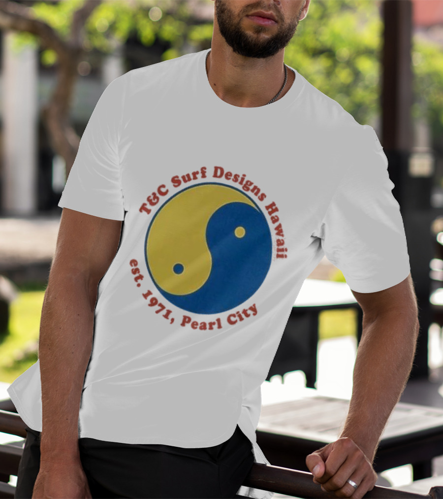 T&C Surf Designs Hawaii Est 1971 Pearl City Yin Yang T-Shirt