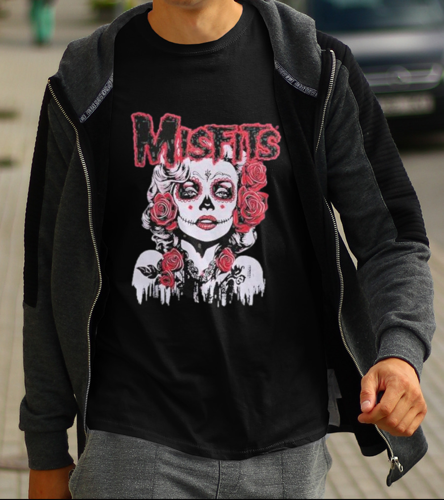 Misfits Dia De Los Muertos Iconic Star With Roses T-Shirt