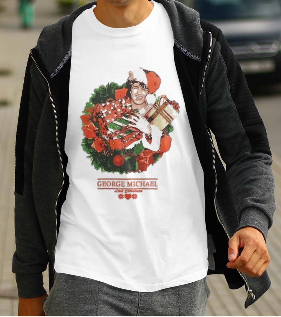 GEORGE MICHAEL LAST CHRISTMAS SANTA HAT WREATH T-Shirt