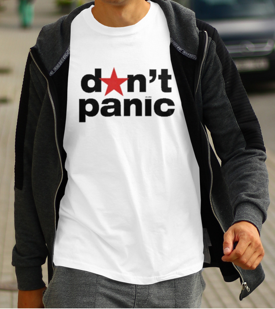 Lauren Sanderson Don't Panic Red Star Icon Text T-Shirt
