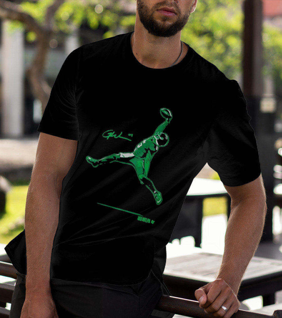 Garrett Wilson One-Handed Air Catch GW #5 NFLPA T-Shirt