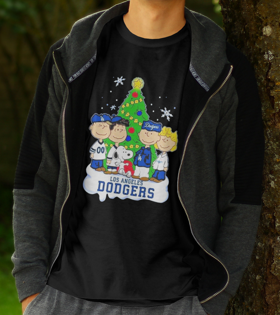 Los Angeles Dodgers Christmas With Snoopy And Peanuts Characters T-Shirt