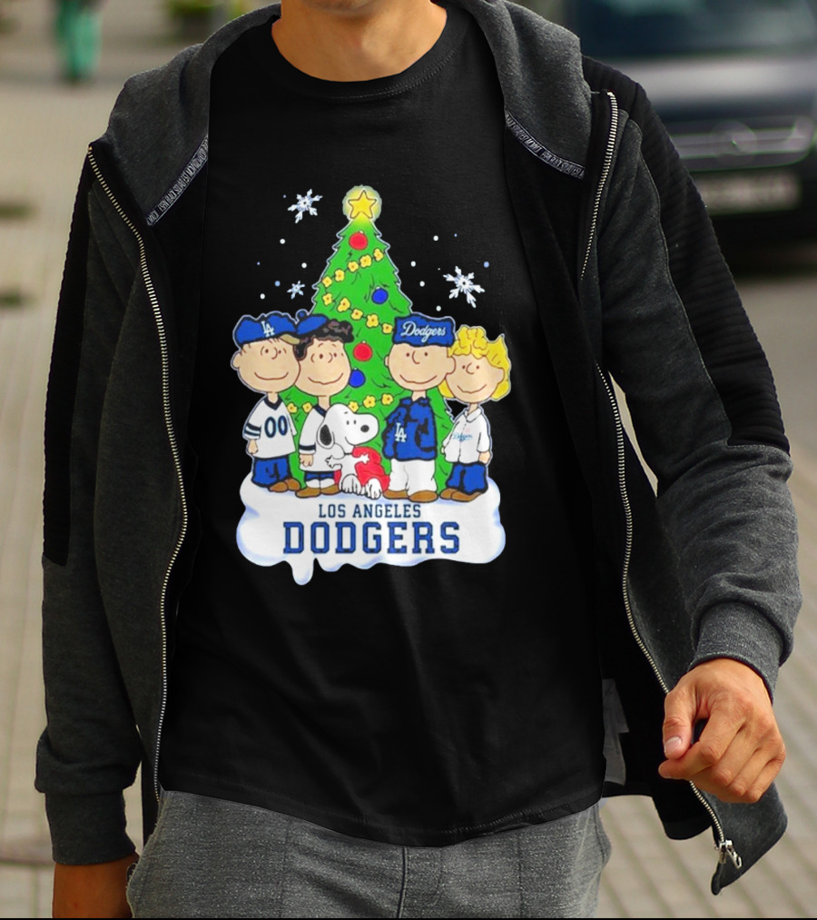 Los Angeles Dodgers Christmas With Snoopy And Peanuts Characters T-Shirt