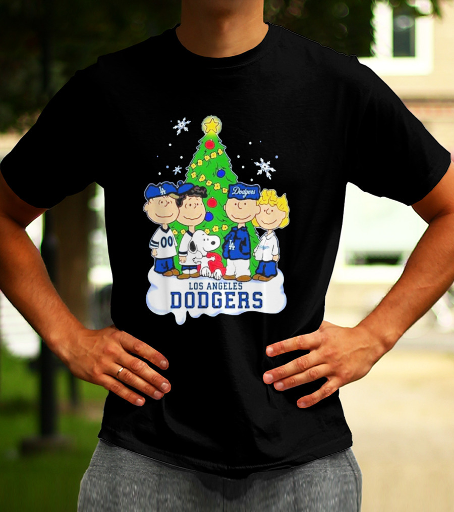 Los Angeles Dodgers Christmas With Snoopy And Peanuts Characters T-Shirt