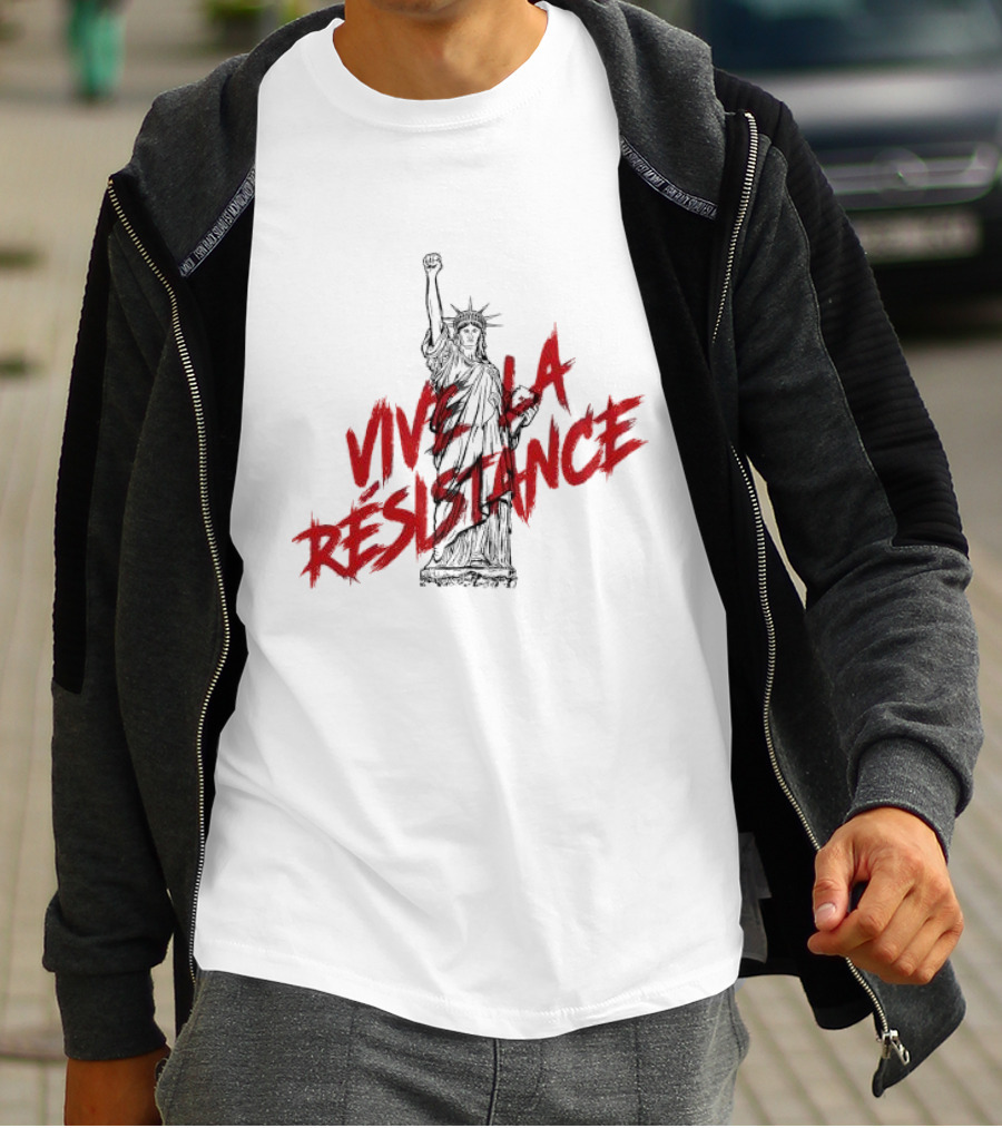 Vive La Résistance Statue Of Liberty Raised Fist T-Shirt