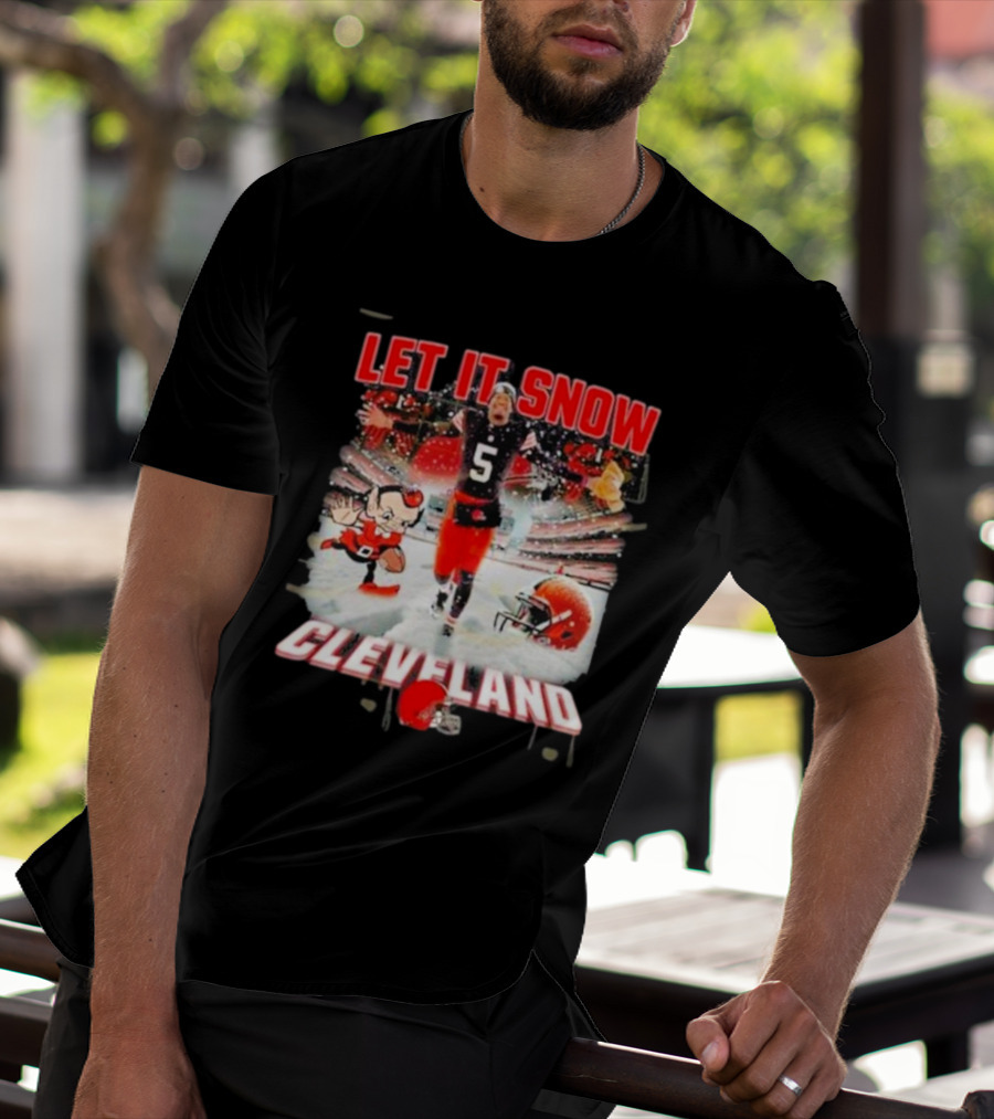 LET IT SNOW CLEVELAND BROWNS FOOTBALL HELMET T-Shirt