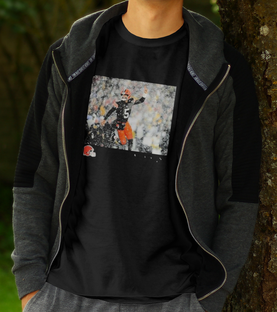 Cleveland Browns Jameis Winston NFL Week 12 Snow Game Action T-Shirt