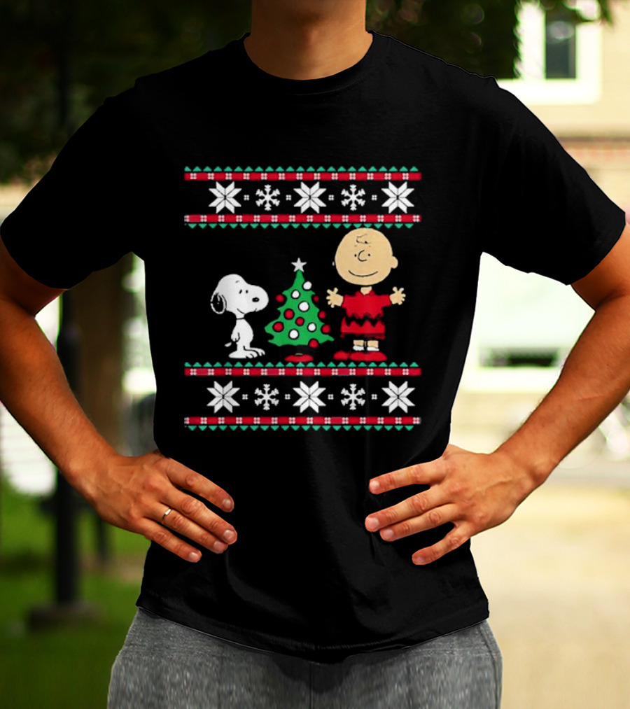 Snoopy And Charlie Brown With Christmas Tree T-Shirt