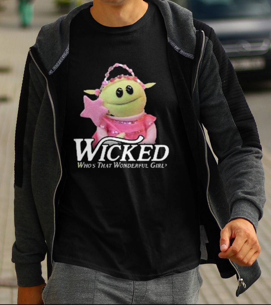 Wicked Who's That Wonderful Girl Alien Princess In Pink T-Shirt