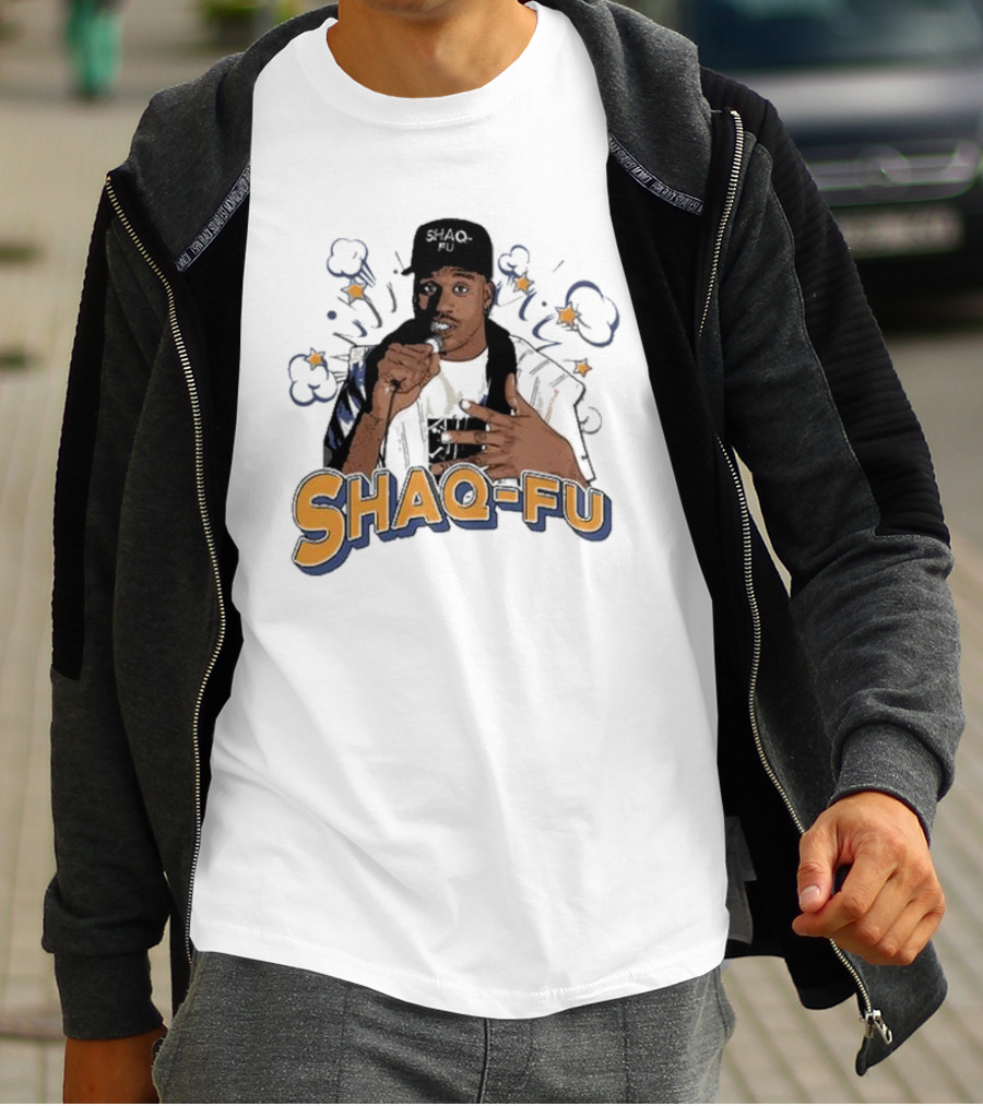 Shaq-Fu Comic Style Microphone Poderes Deportivos Y Comedia Vintage Retro 90s T-Shirt