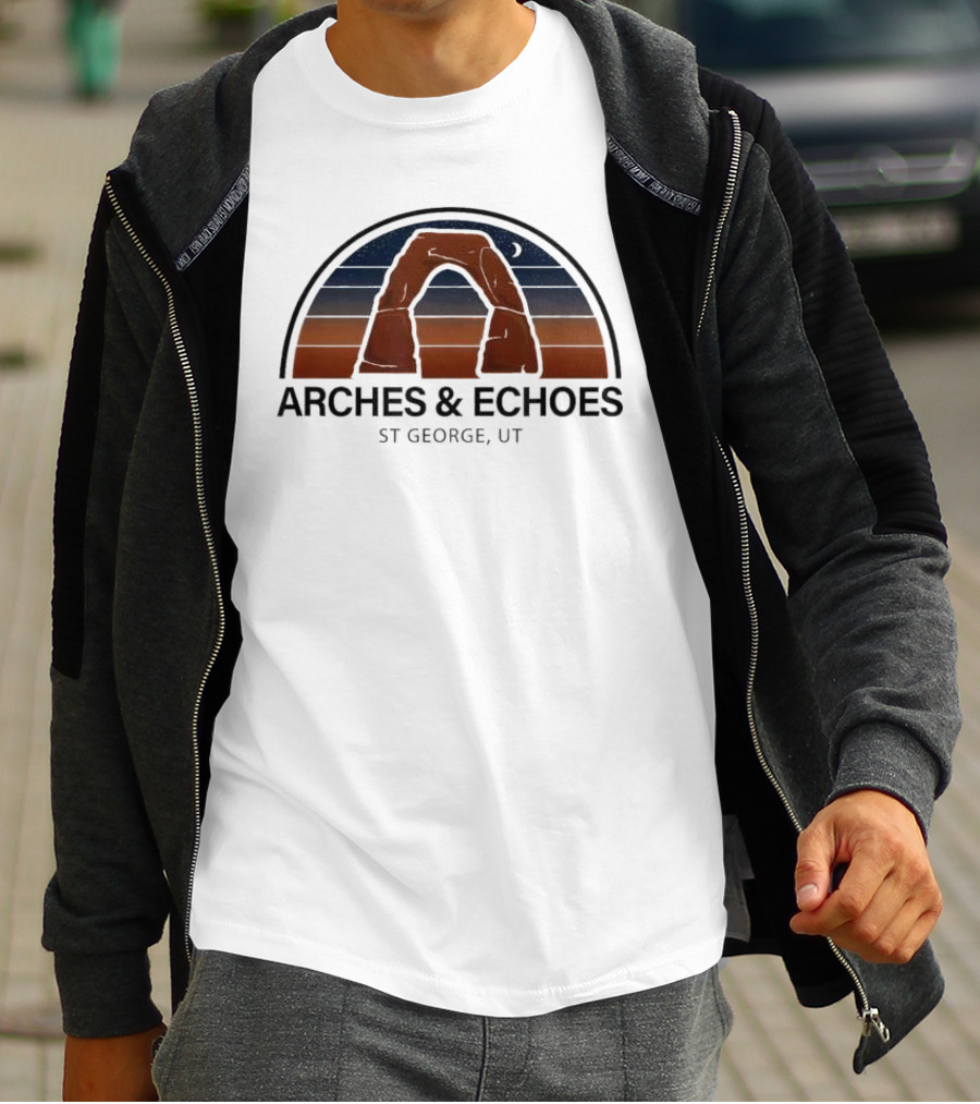 ARCHES ECHOES ST GEORGE UTAH RED ROCK NIGHT SKY MOON T-Shirt