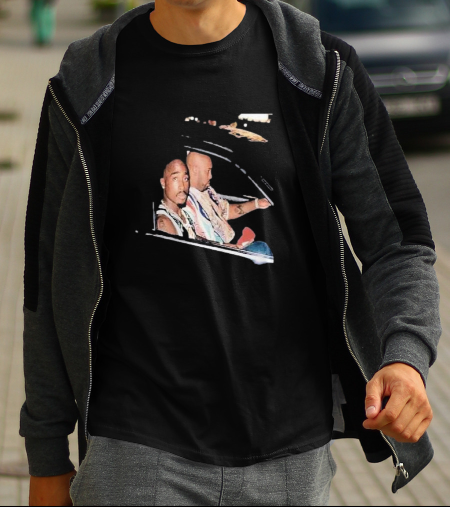2Pac And Suge Knight Black Car Night Image T-Shirt