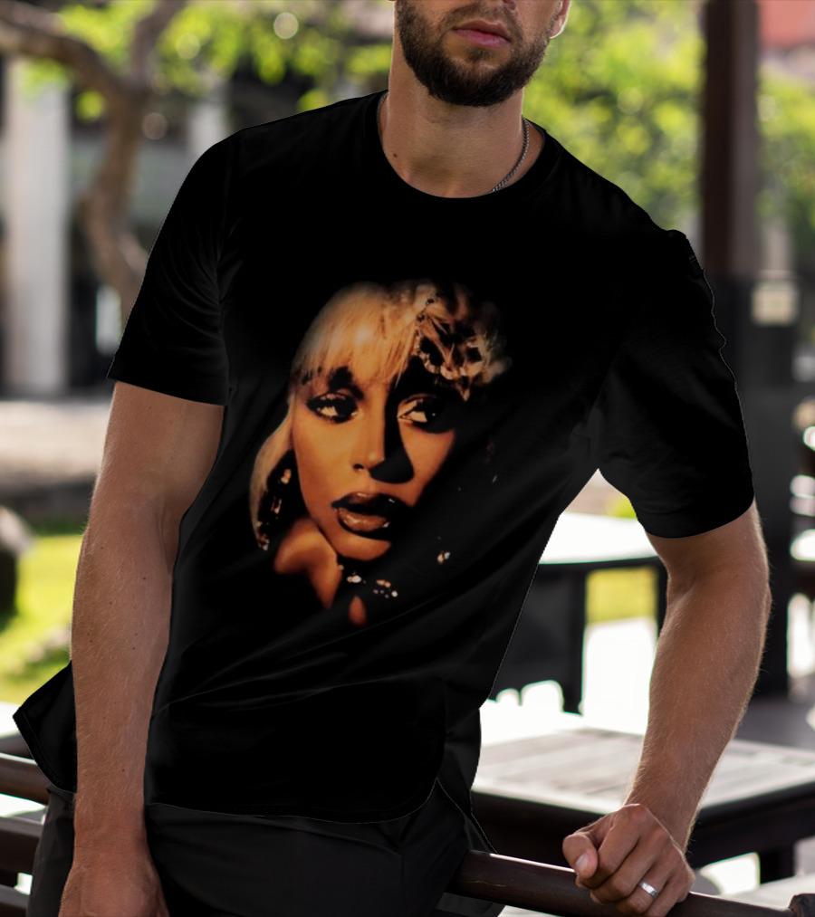 Victoria Monét Jaguar II Deluxe Vintage T-Shirt
